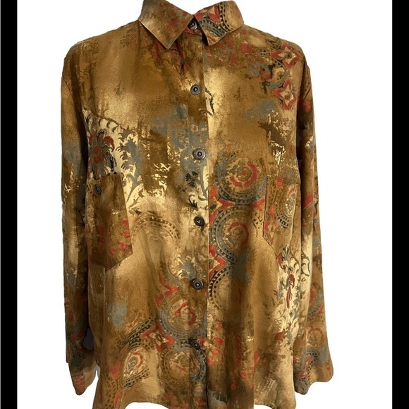 Chico’s 2  Button Front Fall Colored Top Medium - Picture 9 of 11